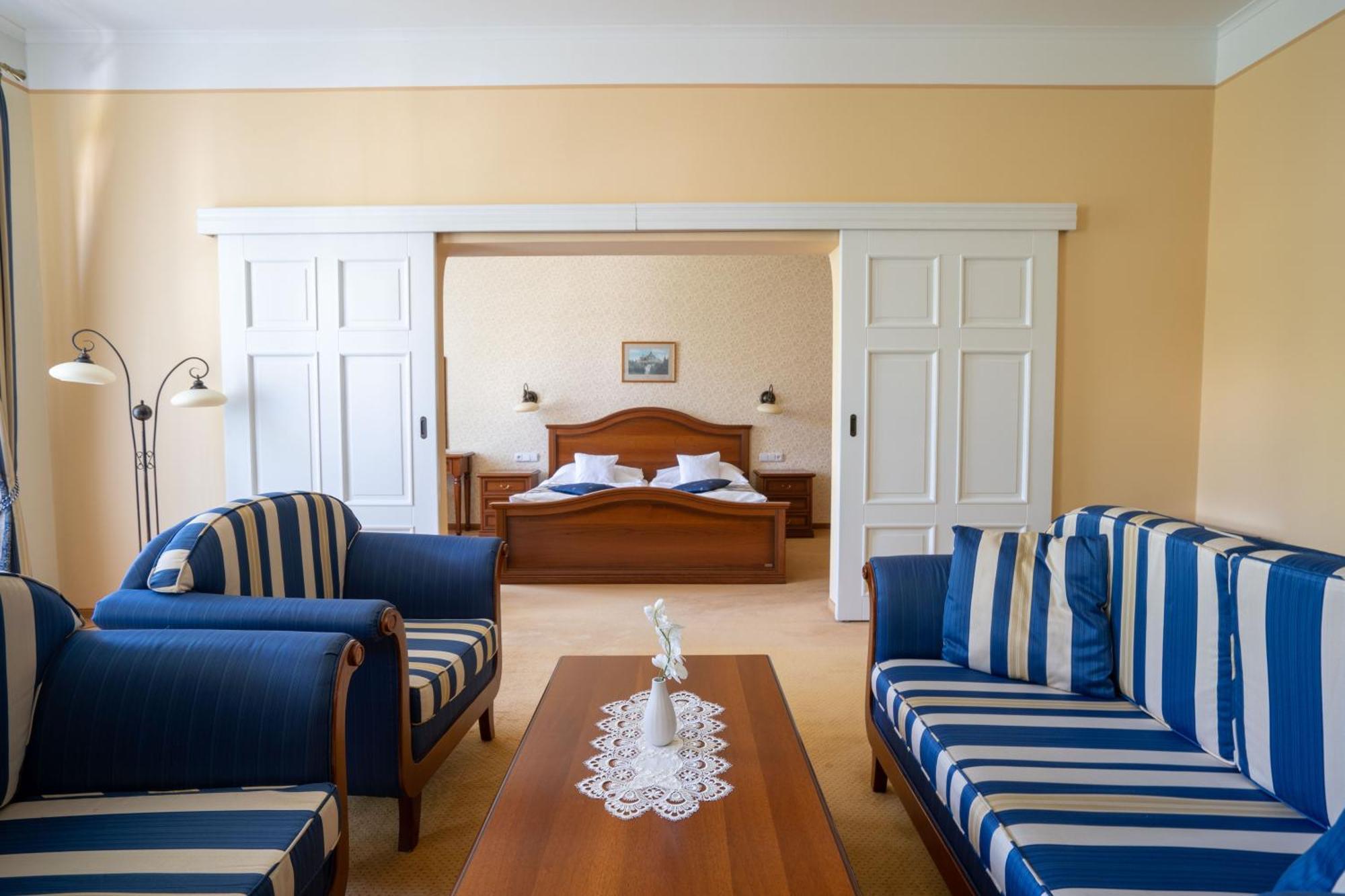 Ld Palace Spa & Kur Frantiskovy Lazne Exterior photo