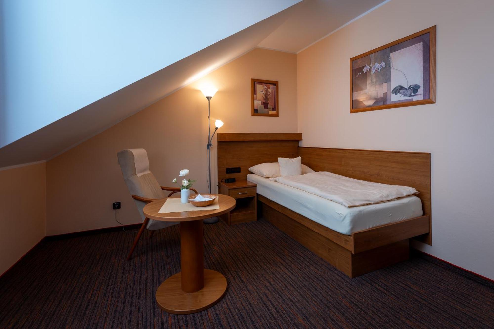 Ld Palace Spa & Kur Frantiskovy Lazne Exterior photo